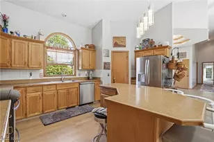 3859 Mayfair Ln, Cambridge, OH 43725 - Photo 5