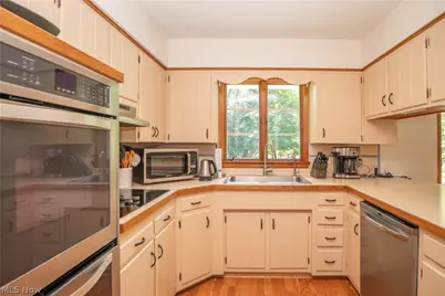 10340 Persimmon Street NW, Canal Fulton, OH 44614 - Photo 11