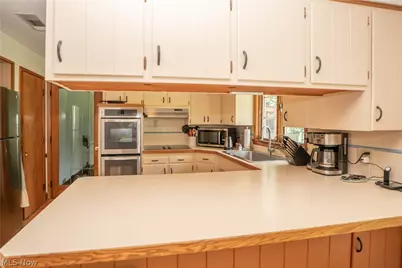 10340 Persimmon Street NW, Canal Fulton, OH 44614 - Photo 9