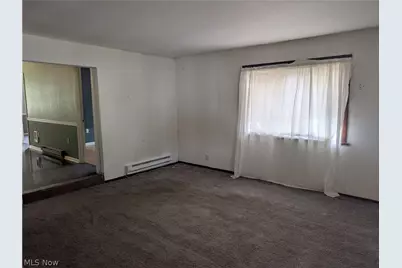 20 S High Street, Glouster, OH 45732 - Photo 5
