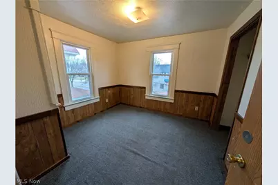 564 Carroll Street, Akron, OH 44304 - Photo 11