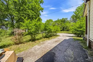 9404 Benham Ave, Loveland, OH 44105 - Photo 19