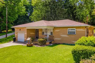 136 McHendry St, Weirton, WV 26062 - Photo 3