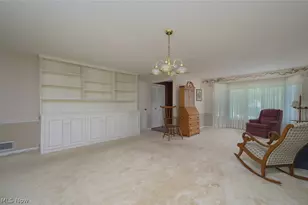 668 Highland Ave, Wadsworth, OH 44281 - Photo 5