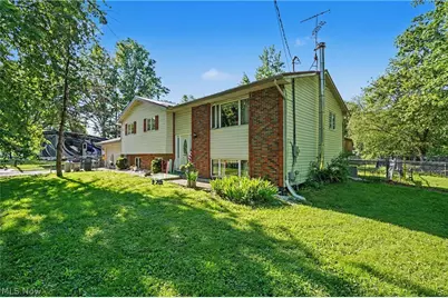 4250 Herr Fieldhouse Road, Worthington, OH 44470 - Photo 3