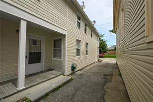 2116 W 32nd St, Loveland, OH 44113 - Photo 39
