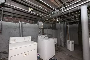 2116 W 32nd St, Loveland, OH 44113 - Photo 37
