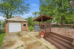 13416 Crossburn Ave, Loveland, OH 44135 - Photo 21
