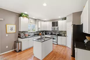 593 Brookstone Ct, Copley, OH 44321 - Photo 9