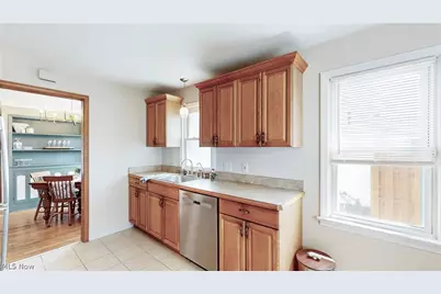 8111 Thornton Drive, Parma, OH 44129 - Photo 11