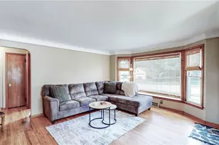 8111 Thornton Dr, Parma, OH 44129 - Photo 5