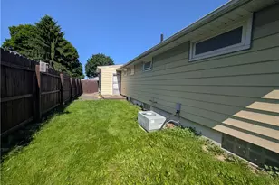 3612 Lotus Pl SW, Canton, OH 44710 - Photo 3