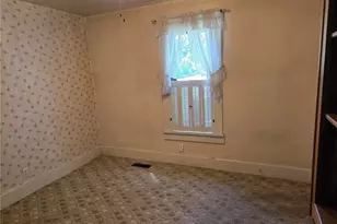 763 E Main St, McConnelsville, OH 43756 - Photo 9