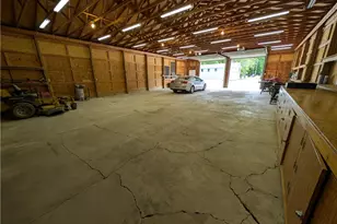 10685 Scotts Corner Rd, Diamond, OH 44412 - Photo 9