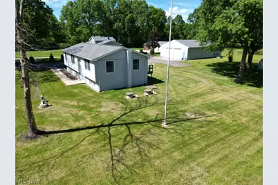 10685 Scotts Corner Road, Diamond, OH 44412 - Photo 13