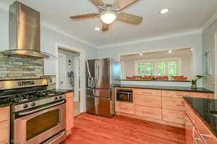 7839 Lakeshore Blvd, Mentor on the Lake, OH 44060 - Photo 15