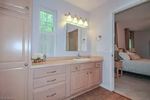 7839 Lakeshore Blvd, Mentor on the Lake, OH 44060 - Photo 41