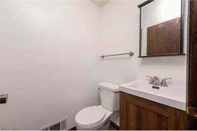 5326 Hillsboro Avenue SE, Canton, OH 44707 - Photo 21