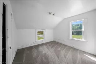 148 St Louis Ave, Youngstown, OH 44507 - Photo 11