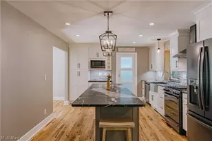 17138 Wood Acre Trail, Chagrin Falls, OH 44023 - Photo 9