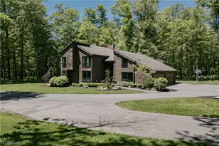 17138 Wood Acre Trail, Chagrin Falls, OH 44023 - Photo 5