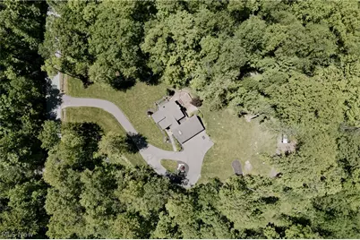 17138 Wood Acre Trail, Chagrin Falls, OH 44023 - Photo 3
