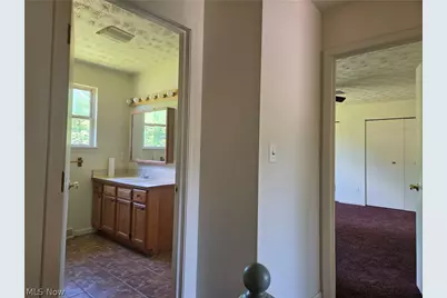 4852 Shadow Oak Drive, Youngstown, OH 44515 - Photo 7