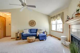 1488 Waters Edge Dr, Akron, OH 44313 - Photo 9