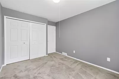 9582 Fernwood Drive, Olmsted Falls, OH 44138 - Photo 23