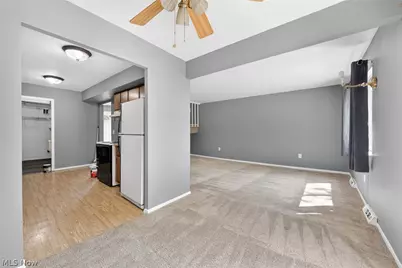 9582 Fernwood Drive, Olmsted Falls, OH 44138 - Photo 9