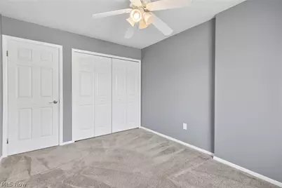 9582 Fernwood Drive, Olmsted Falls, OH 44138 - Photo 29