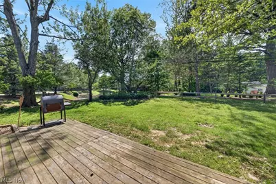 9582 Fernwood Drive, Olmsted Falls, OH 44138 - Photo 33