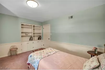 21439 Claythorne Road, Huber Heights, OH 44122 - Photo 27