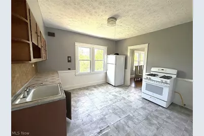 10514 Lamontier Avenue, Loveland, OH 44104 - Photo 31