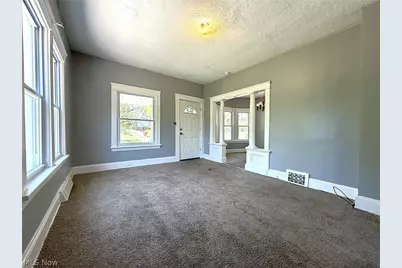 10514 Lamontier Avenue, Loveland, OH 44104 - Photo 11