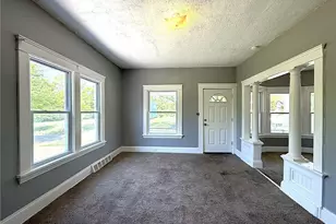 10514 Lamontier Ave, Loveland, OH 44104 - Photo 9