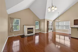312 Lakebreeze Cove, Eastlake, OH 44095 - Photo 21