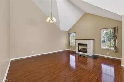312 Lake Breeze Cove, Eastlake, OH 44095 - Photo 19