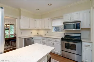 14914 Lake Ave, Oakwood, OH 44107 - Photo 5