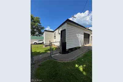 804 Oakland Boulevard, Cambridge, OH 43725 - Photo 5