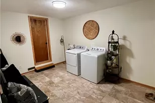 804 Oakland Blvd, Cambridge, OH 43725 - Photo 17