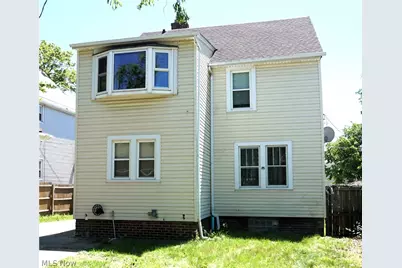 19715 Cherokee Avenue, Loveland, OH 44119 - Photo 5