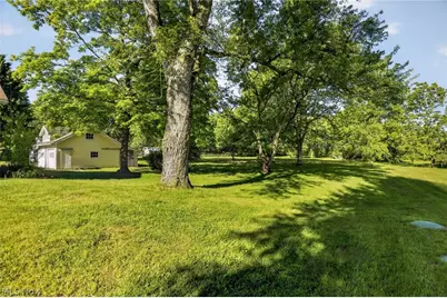 2690 S Canfield Niles Road, Youngstown, OH 44515 - Photo 39