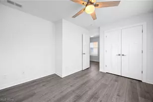 2059 W 34th Pl, Loveland, OH 44113 - Photo 17