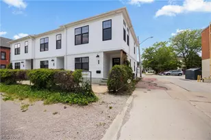 2059 W 34th Pl, Loveland, OH 44113 - Photo 27