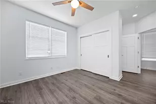 2059 W 34th Pl, Loveland, OH 44113 - Photo 19