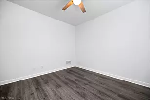 2059 W 34th Pl, Loveland, OH 44113 - Photo 21