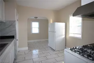 5757 Pearl Rd, Parma, OH 44129 - Photo 9