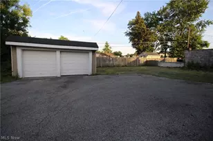 5757 Pearl Rd, Parma, OH 44129 - Photo 23