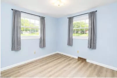 4780 Echovalley Street NW, North Canton, OH 44720 - Photo 9